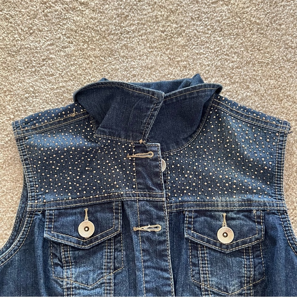 Baccini Cotton Sleeveless Denim Vest w Rhinestone Accent Medium NWOT - Picture 6 of 12
